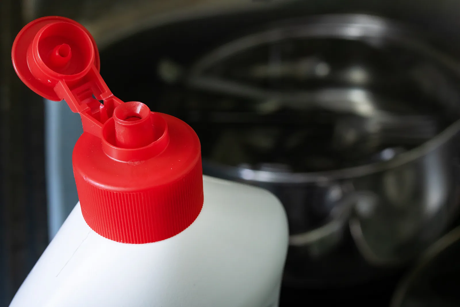 Därför ska du hälla diskmedel i toaletten