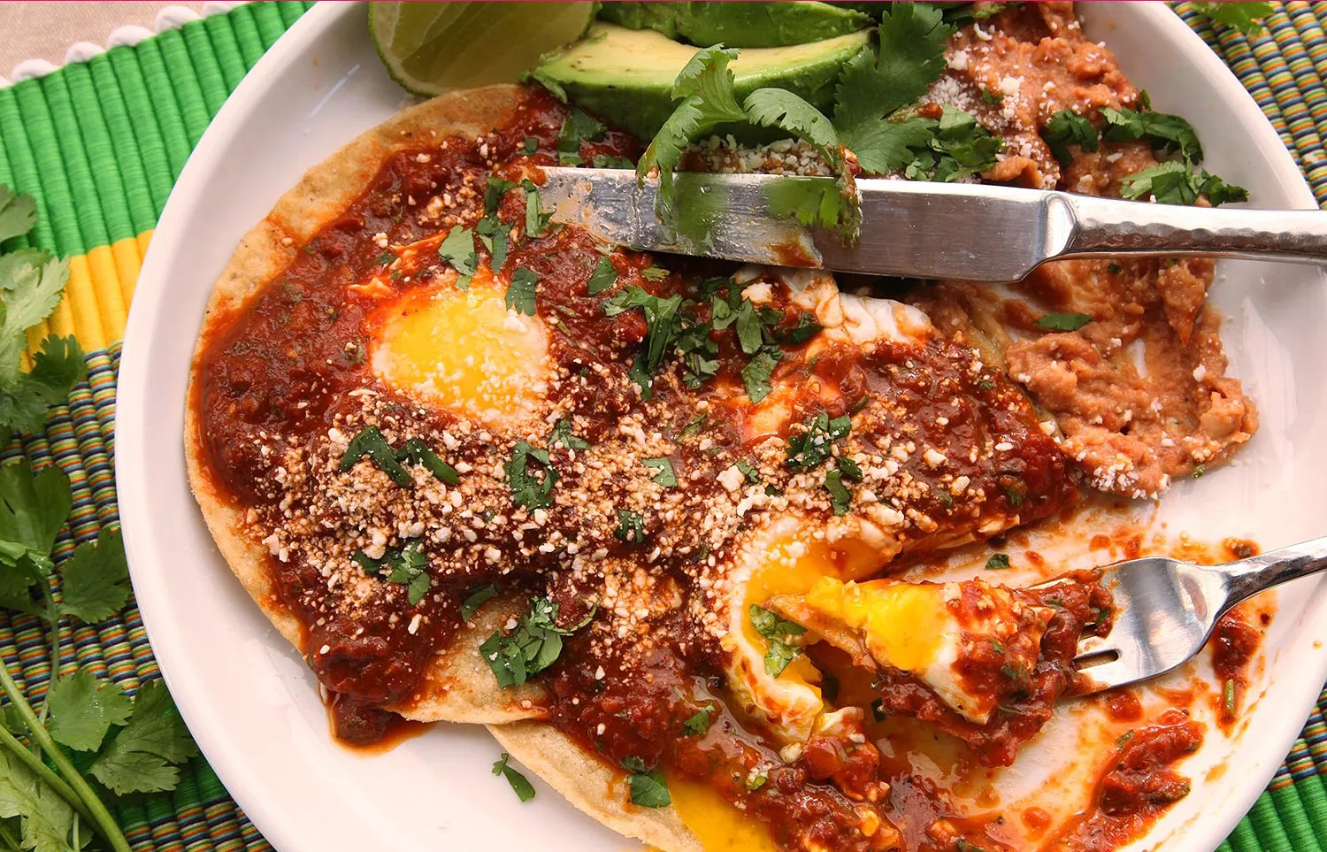 Huevos rancheros – Mättande mexikansk frukost med ägg