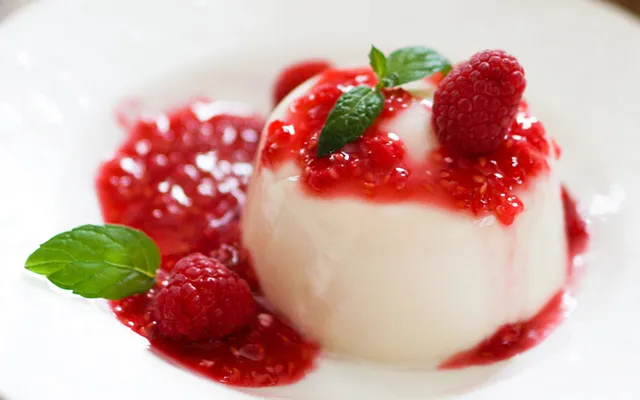 Enkel och ljuvligt god pannacotta